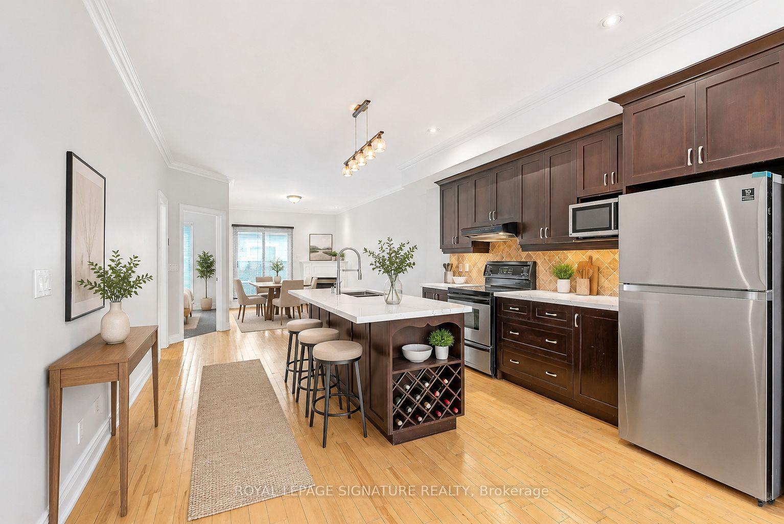 1019A College Street, Toronto C01, ON, exterior