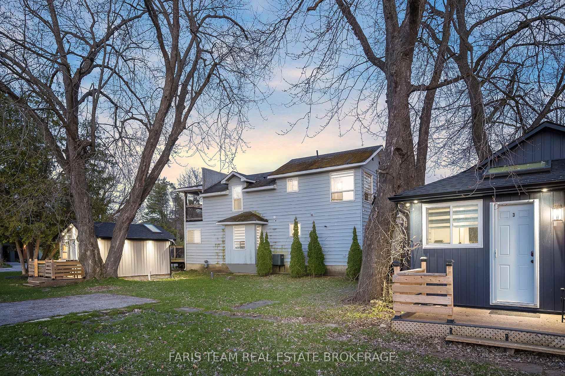 687 Innisfil Beach Road, Innisfil, ON, exterior