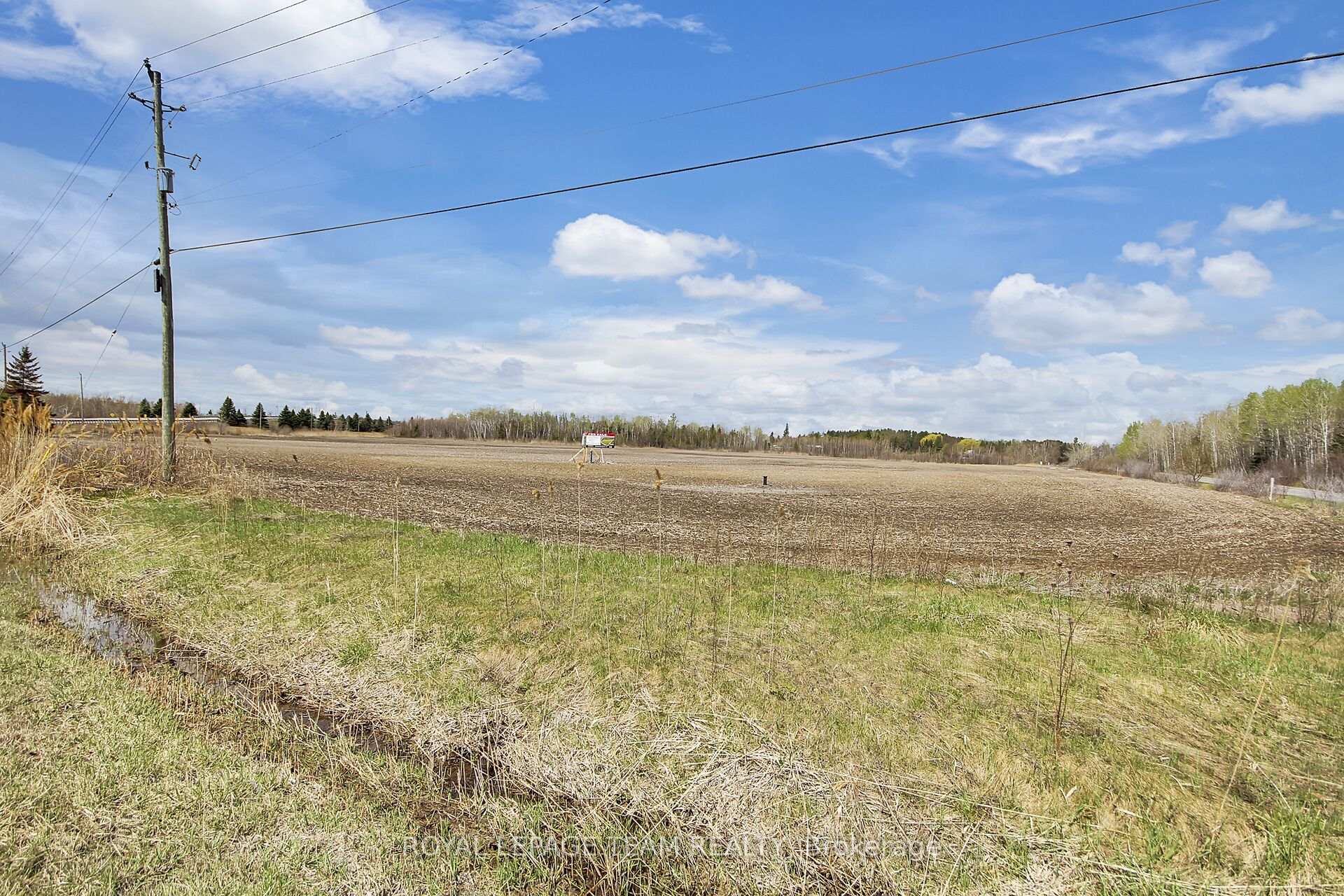 4001 County Road 43 Road, North Grenville, ON, exterior