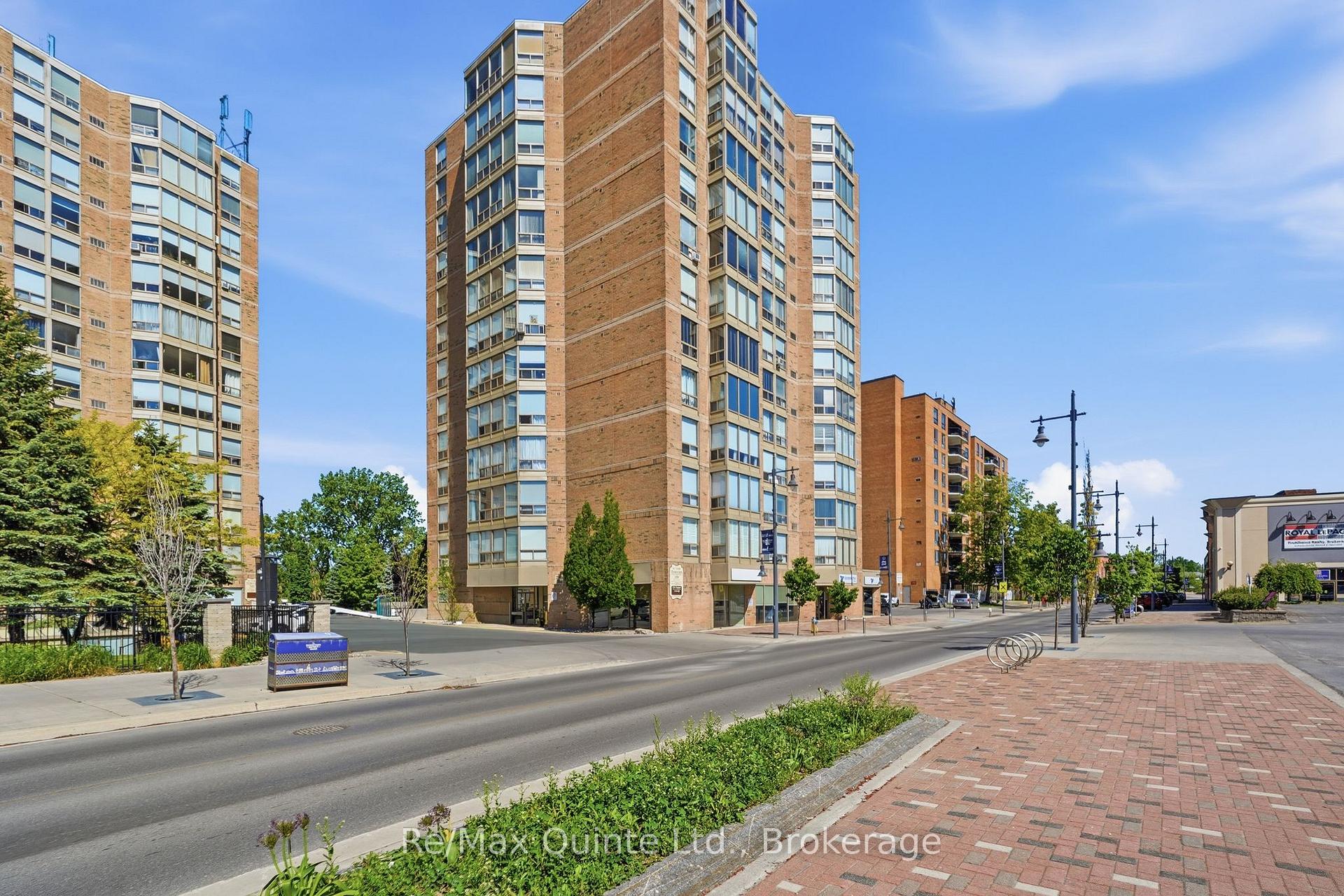 1006 - 350 Front Street, Belleville, ON, exterior