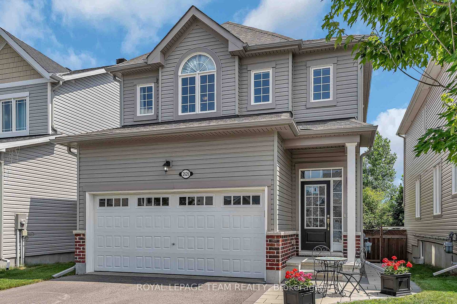 2626 Tempo Drive, North Grenville, ON, exterior