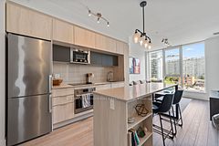 412 - 1 Belsize Drive, Toronto C10, ON, exterior