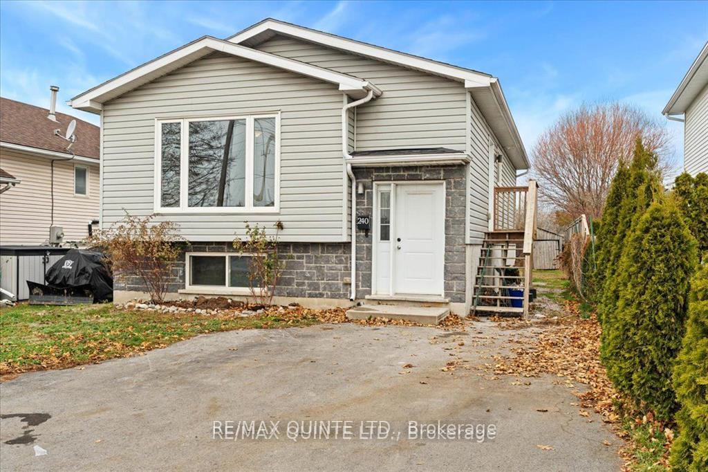 240 College Street E, Belleville, ON, exterior