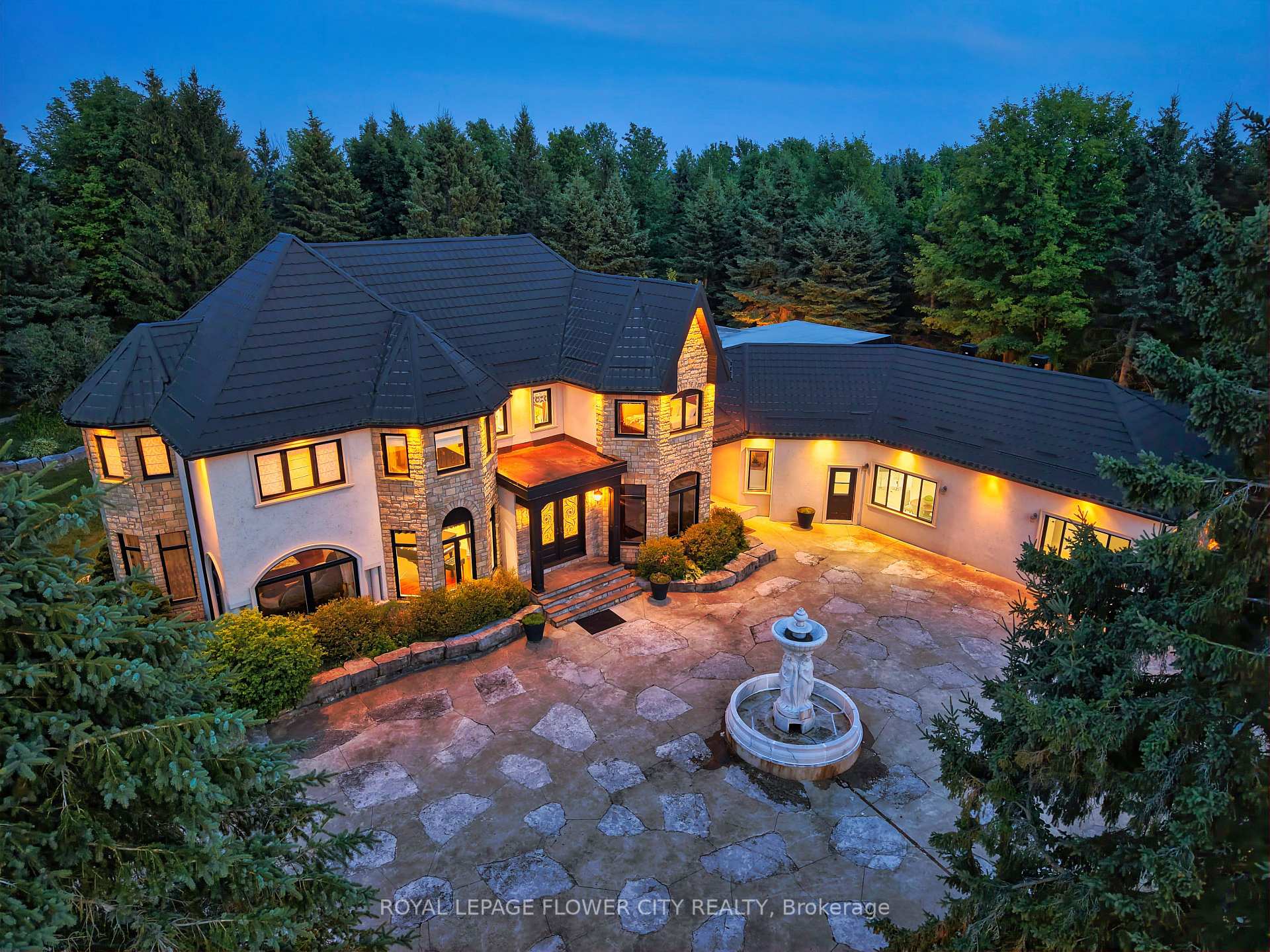 1 Flaherty Lane, Caledon, ON, exterior