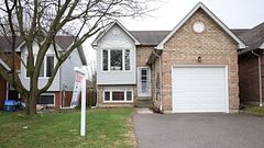 11 Fenwick Avenue, Clarington, ON, exterior
