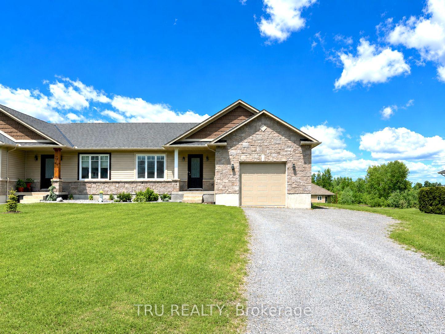 2315 Laval Street, Clarence-Rockland, ON, exterior