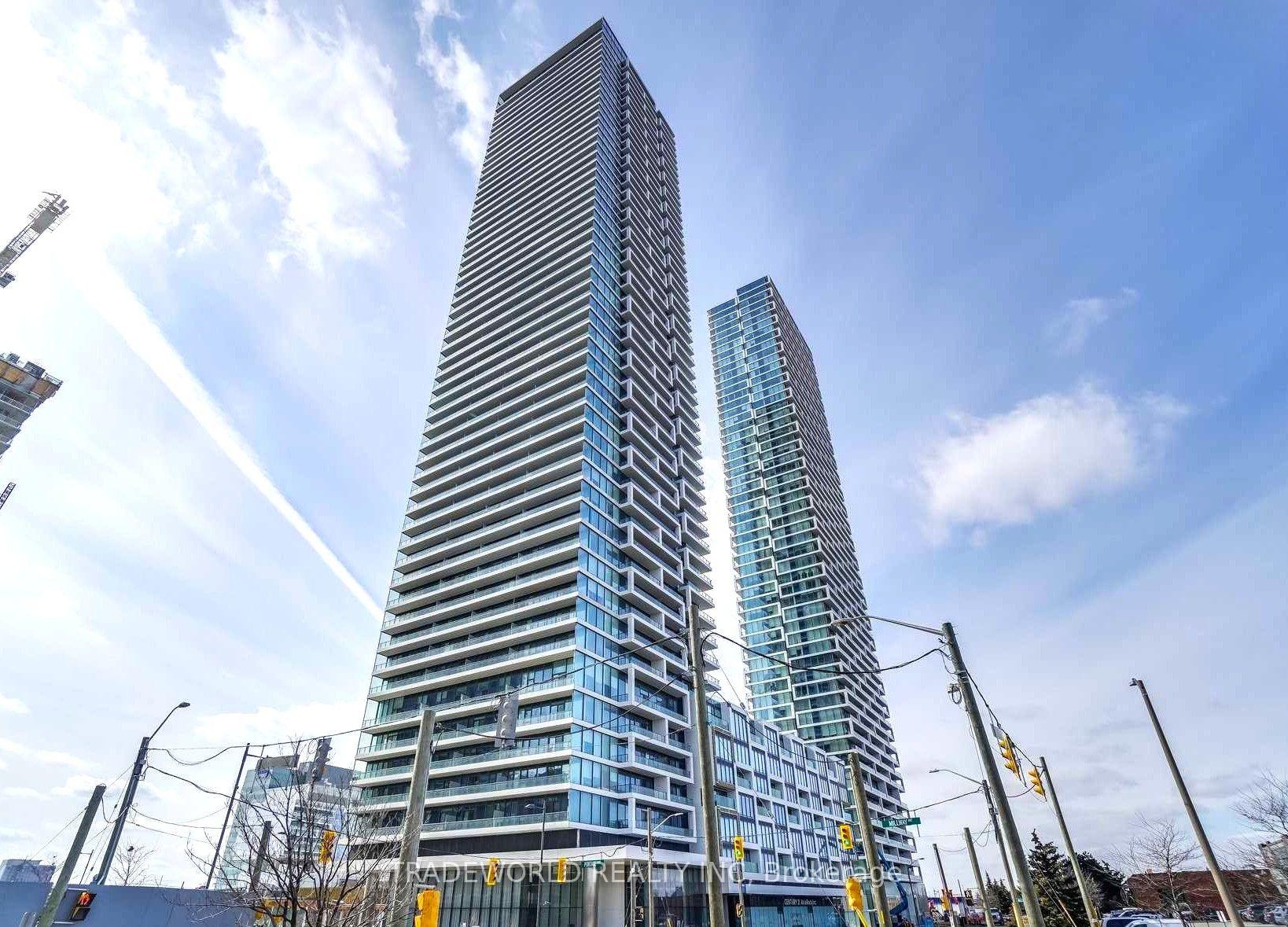 512 - 950 Portage Parkway, Vaughan, ON, exterior