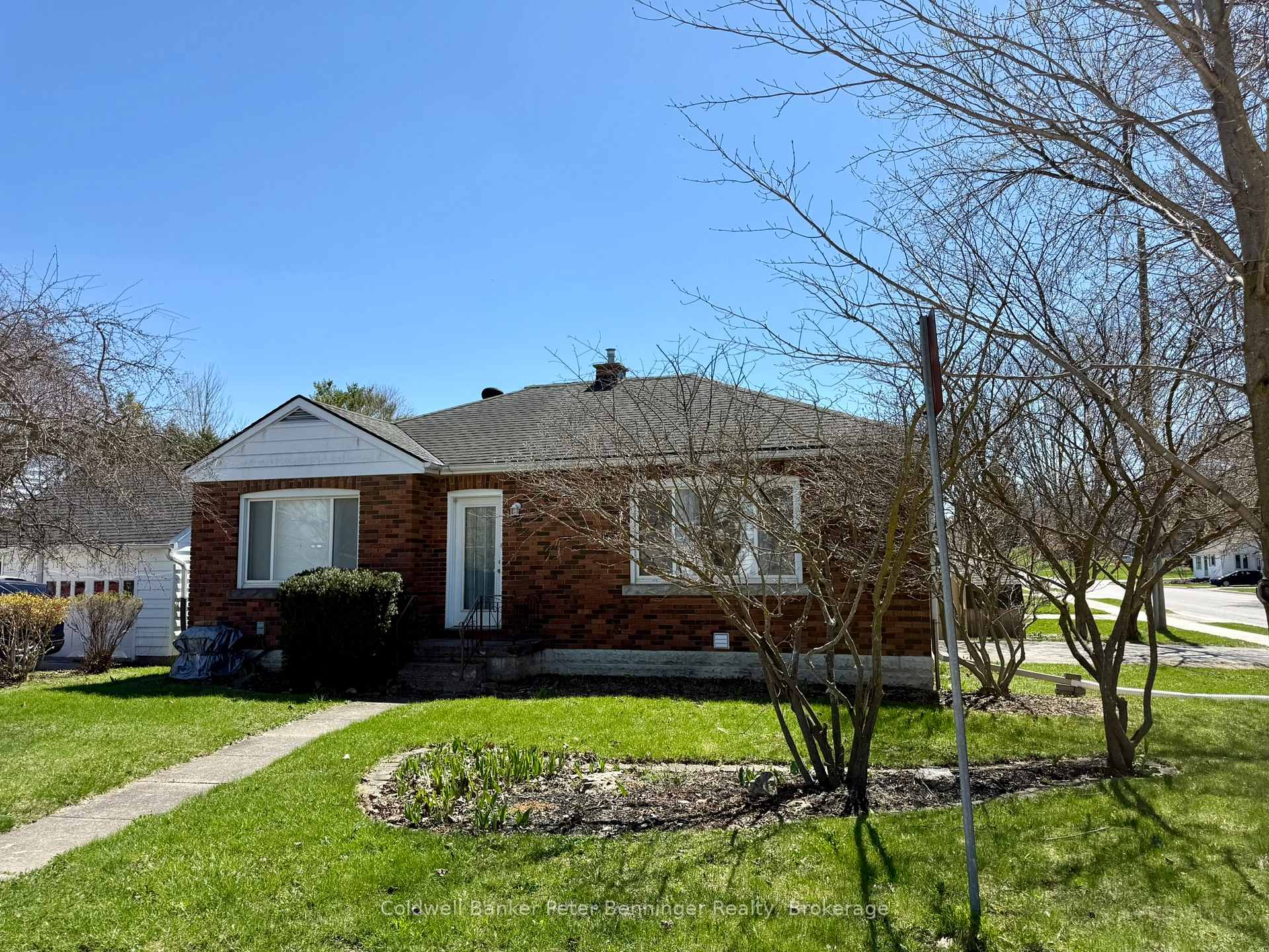 501 Napier Street, Brockton, ON, exterior