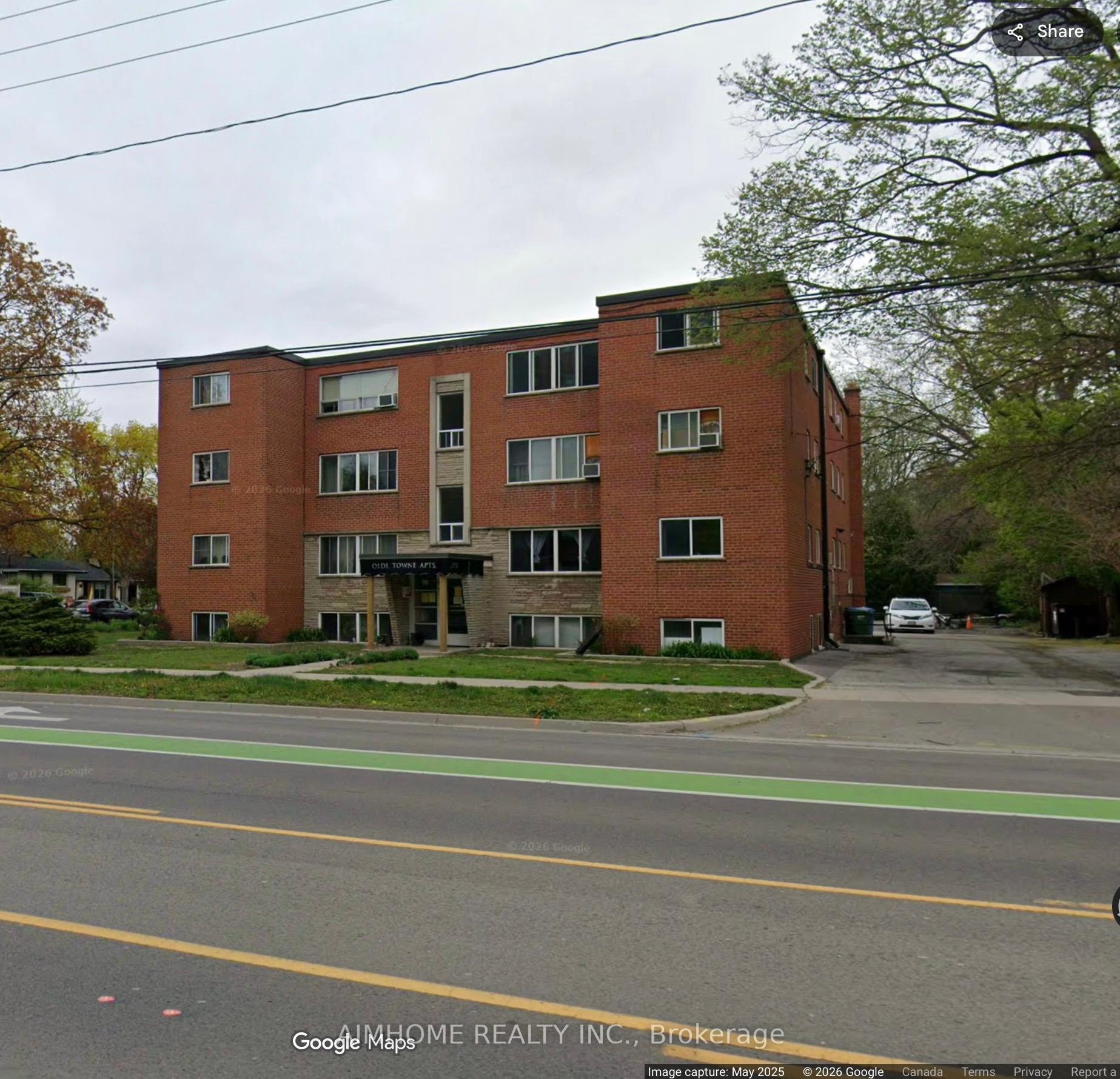 402 - 2393 New Street, Burlington, ON, exterior