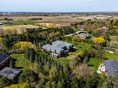 48 Scott Crescent, King, ON, exterior