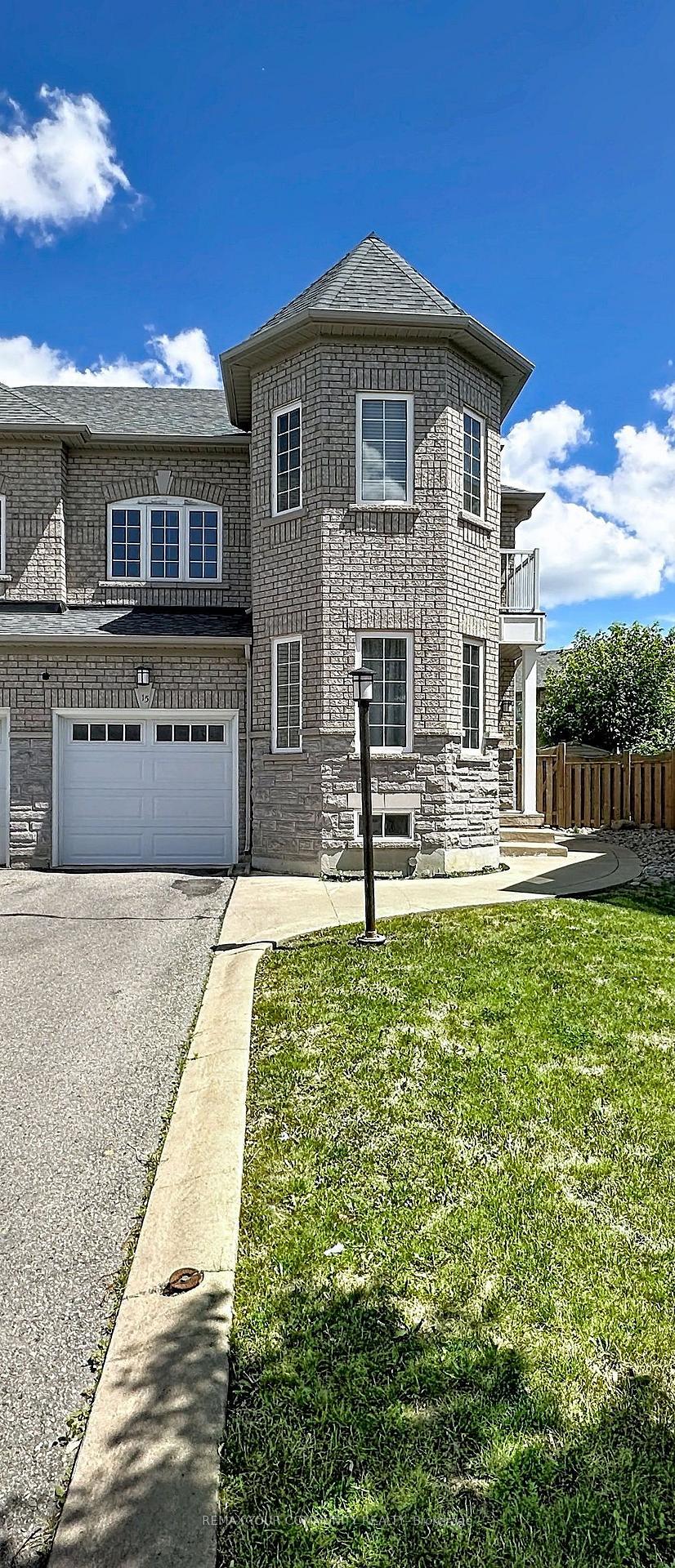 15 Bellefontaine Court, Vaughan, ON, exterior