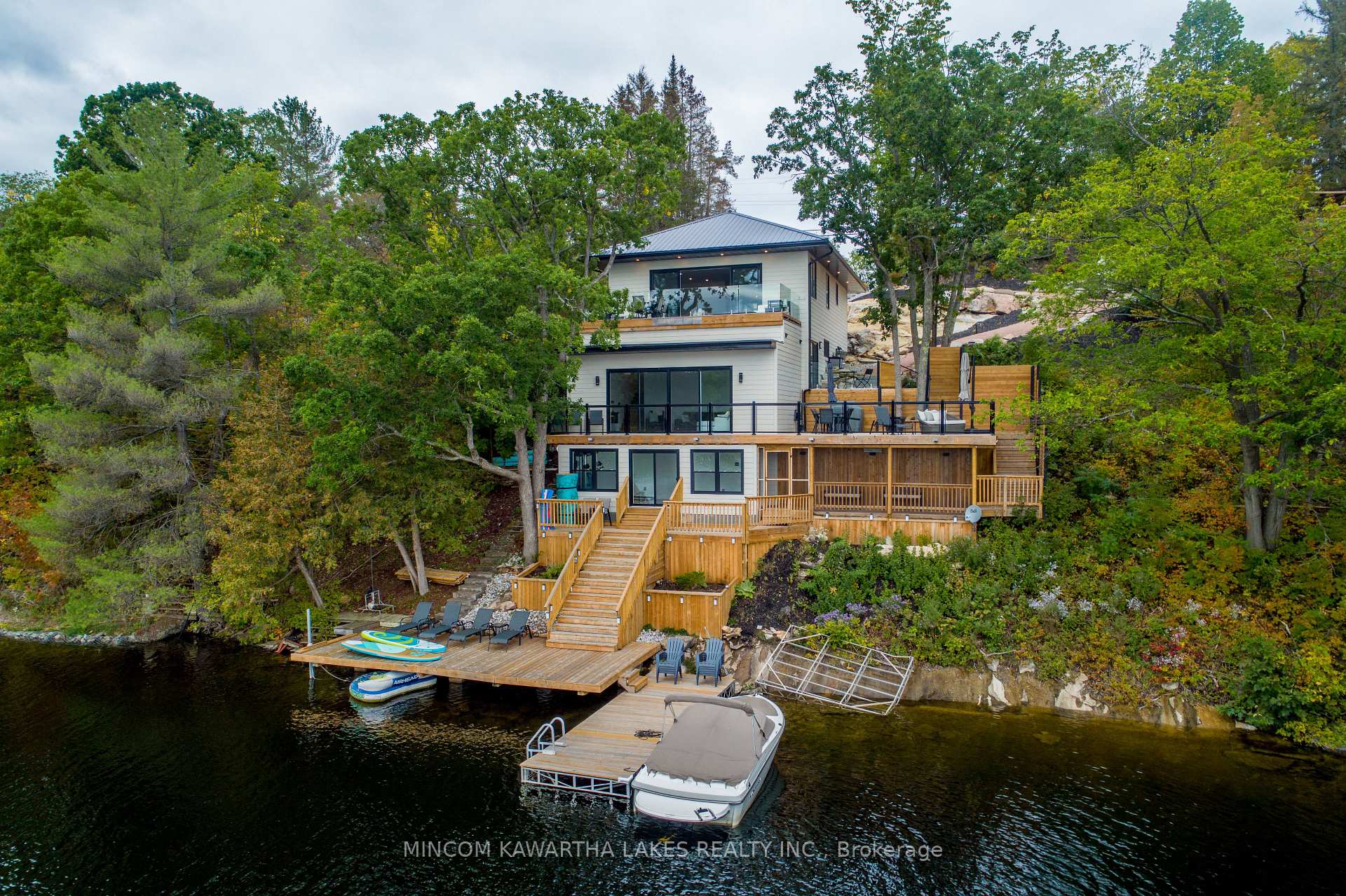 1416 Northey's Bay Road, North Kawartha, ON, exterior
