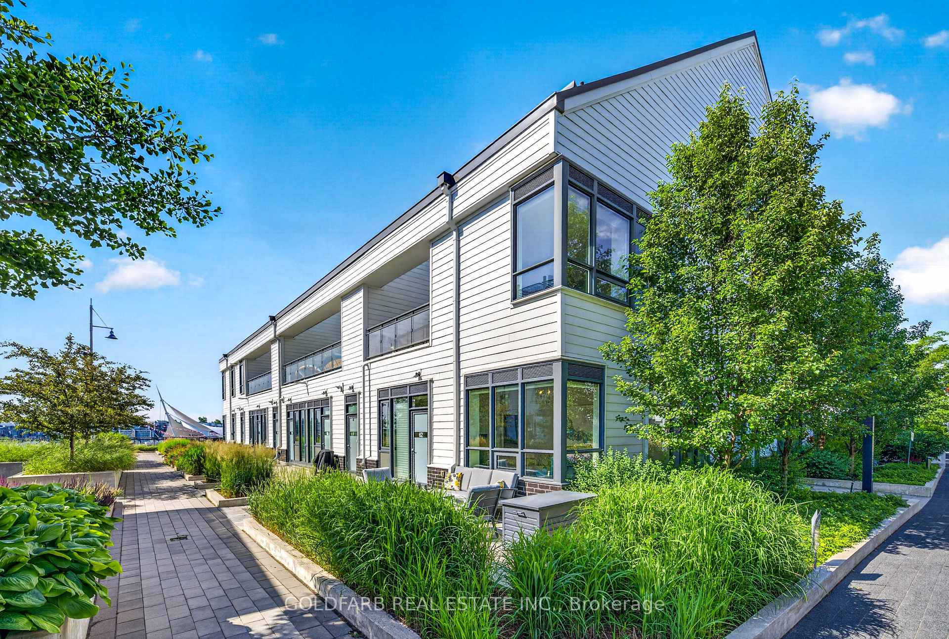 62 - 275 Broward Way, Innisfil, ON, exterior