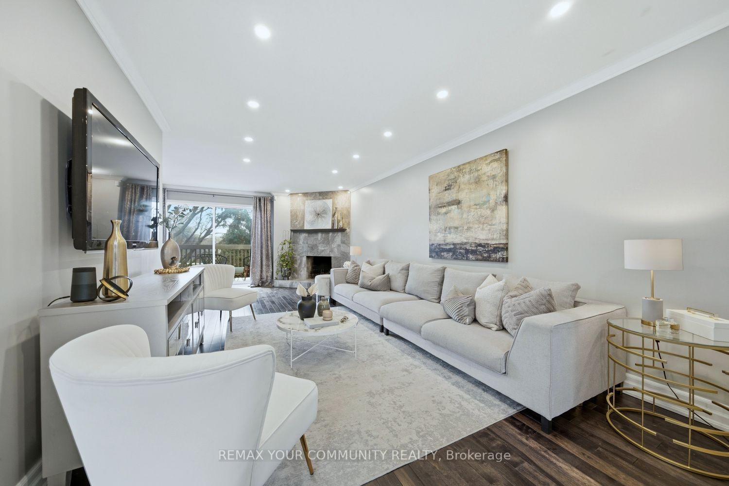 25 Cheryl Shepway Crescent, Toronto C15, ON, exterior