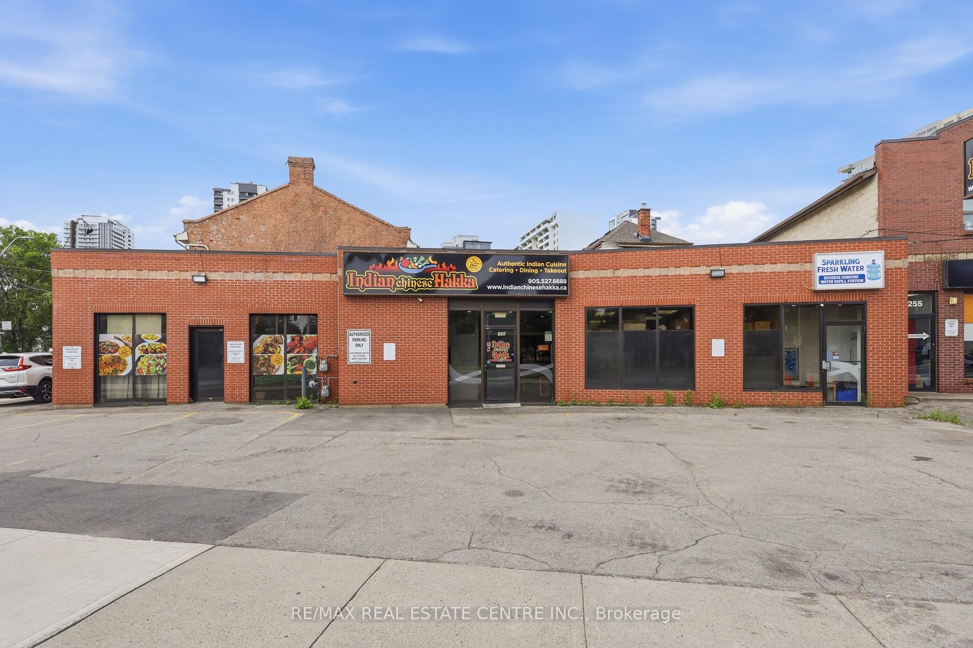 239 York Boulevard, Hamilton, ON, exterior