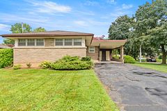 552 Bunting Road, St. Catharines, ON, exterior