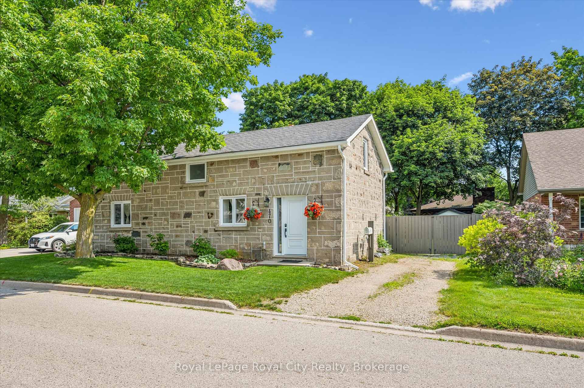 470 Perth Street, Centre Wellington, ON, exterior