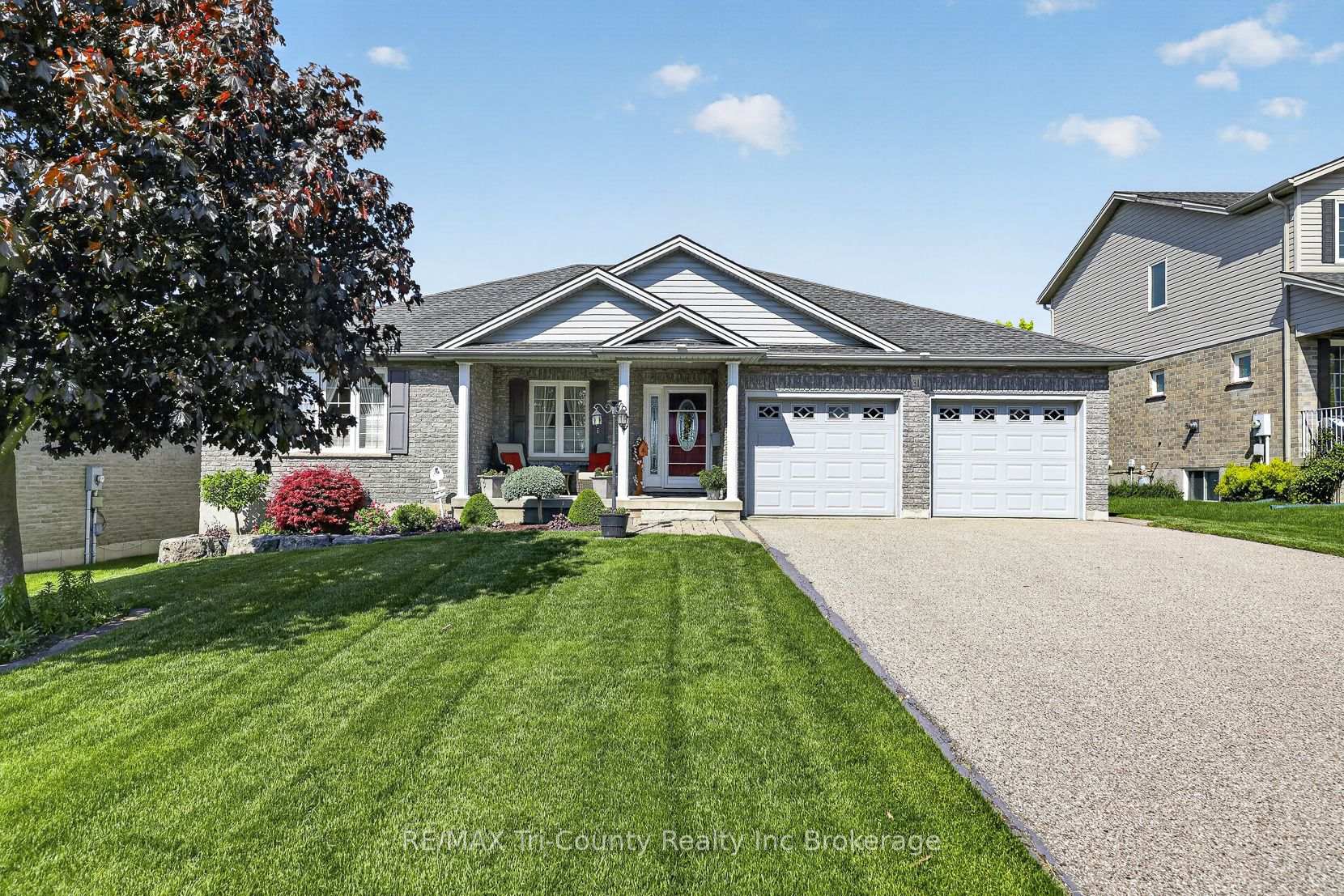 31 Morning Glory Drive, Tillsonburg, ON, exterior