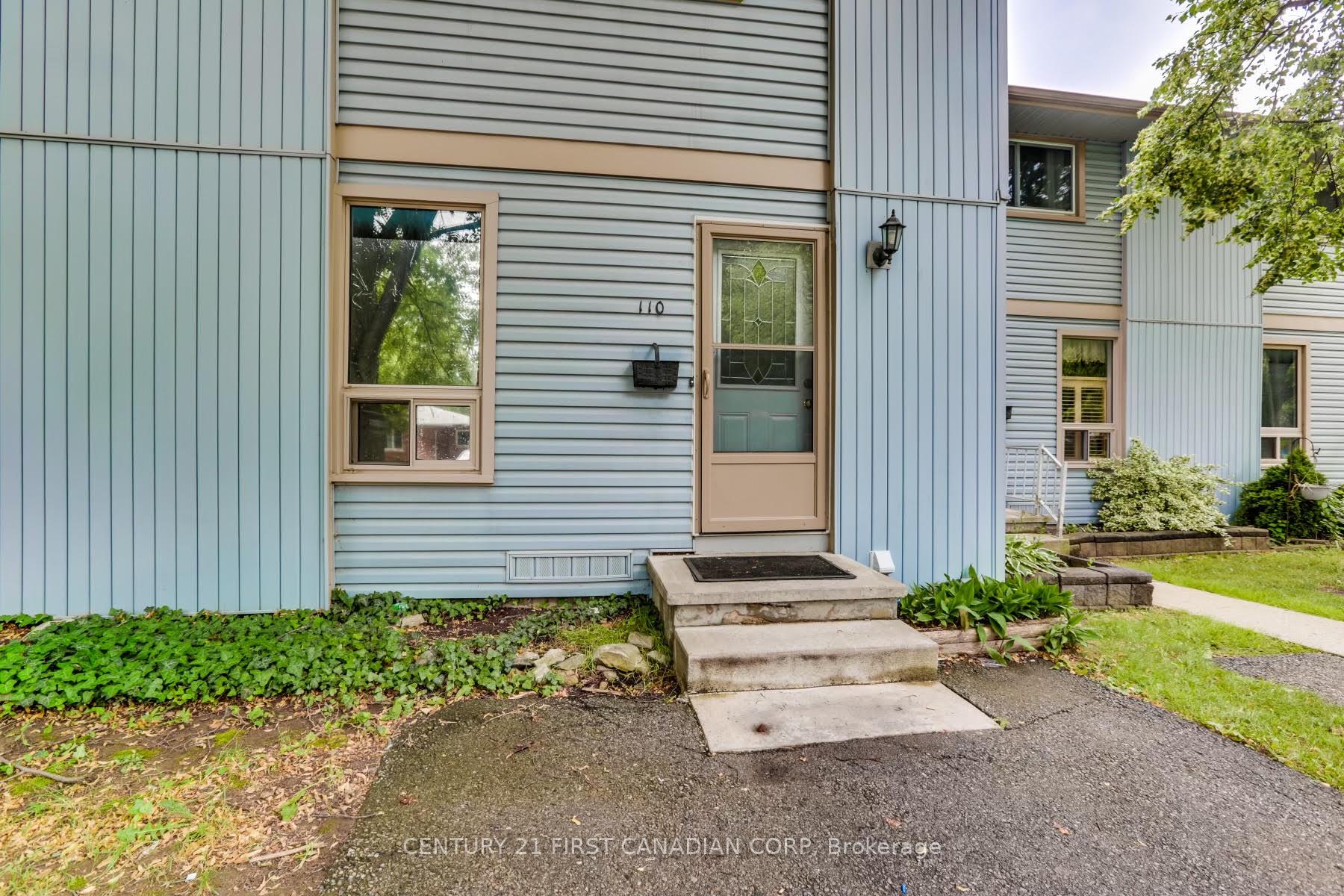 110 Monmore Road, London North, ON, exterior