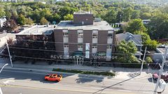 201 - 112 Queenston Street, St. Catharines, ON, exterior