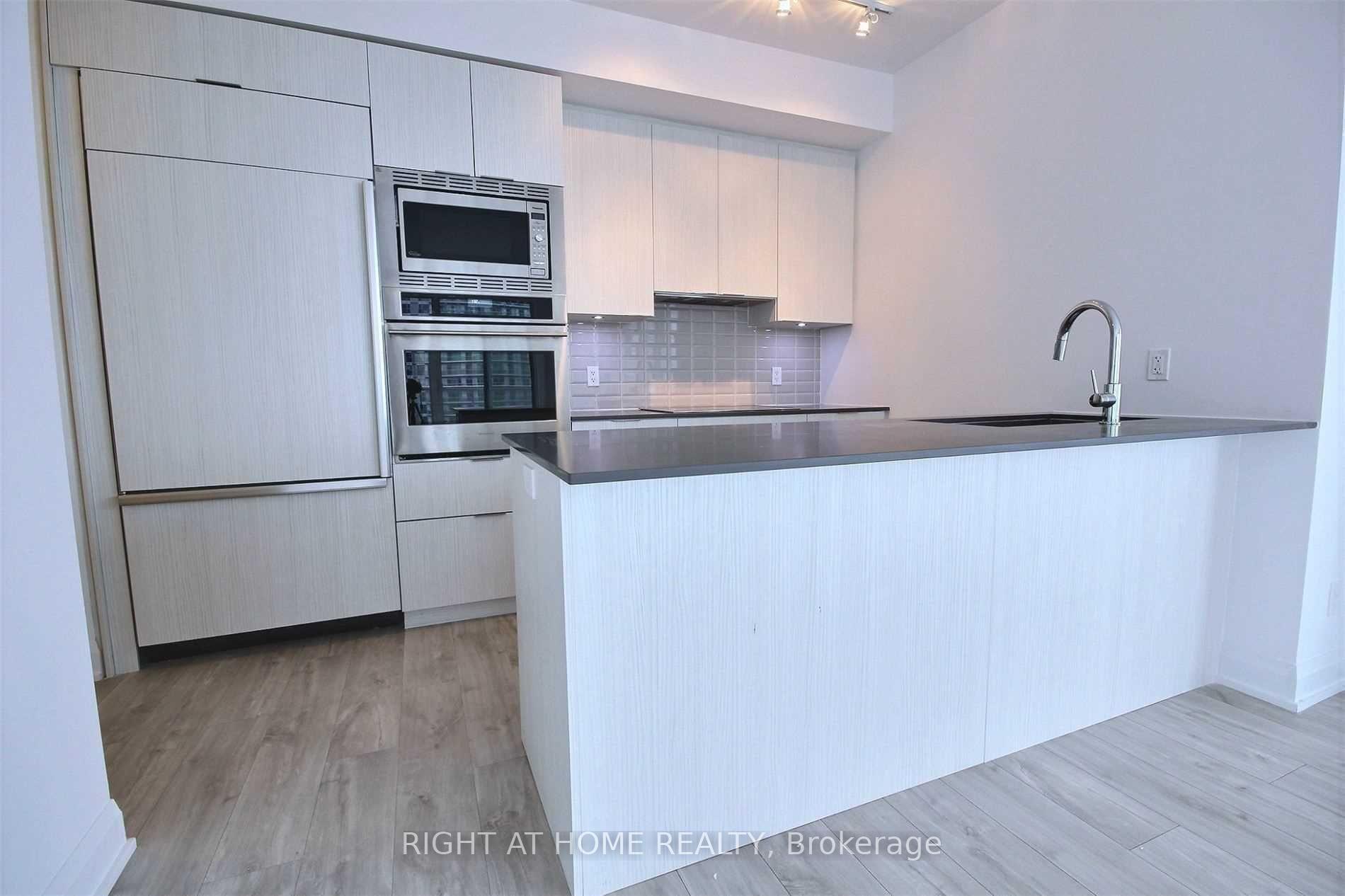 1703 - 56 Annie Craig Drive, Toronto W06, ON, exterior