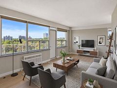 706 - 206 St George Street, Toronto C02, ON, exterior