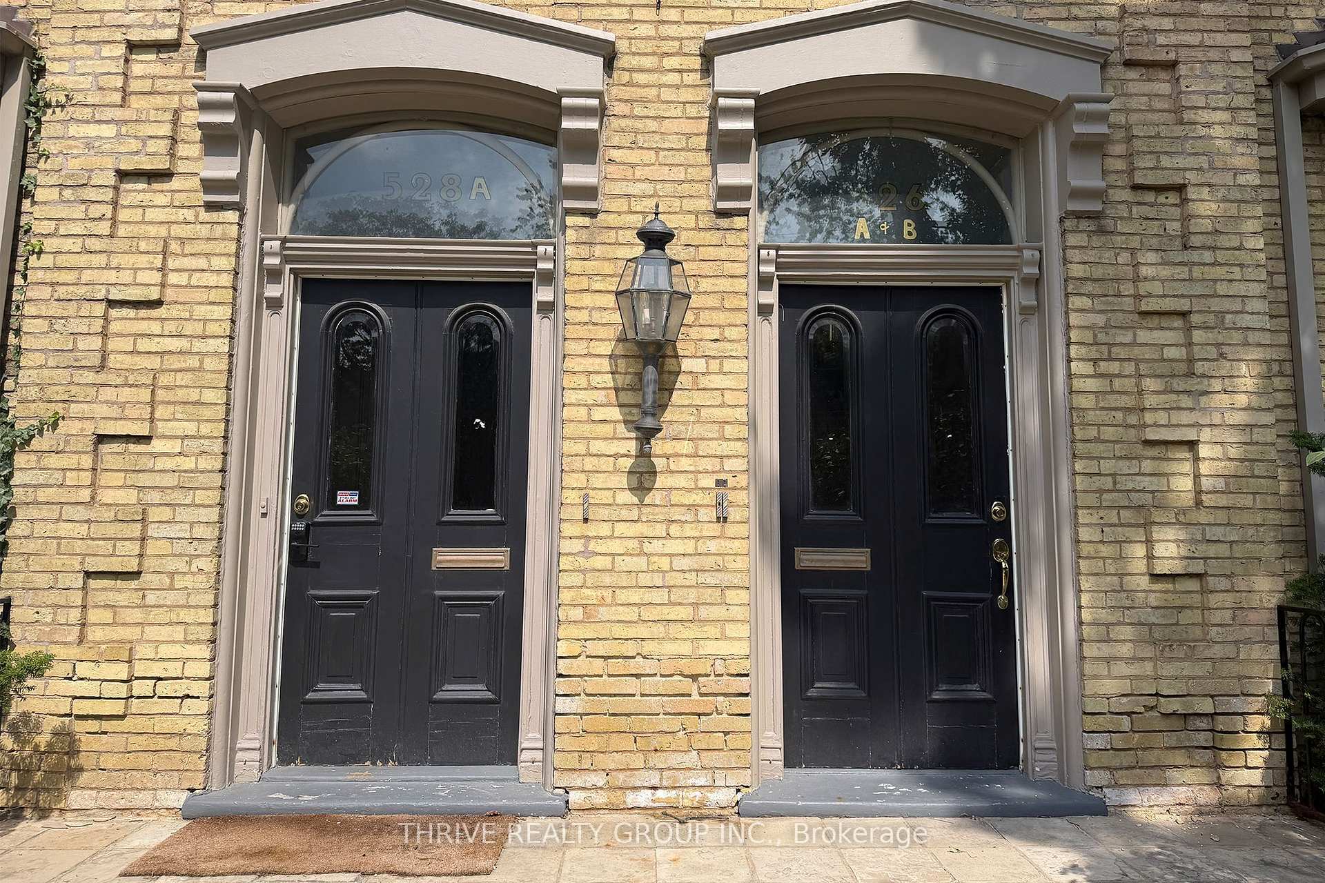 A - 526 WATERLOO Street, London East, ON, exterior