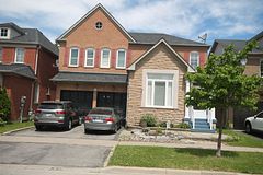 45 Bradbury Crescent, Ajax, ON, exterior