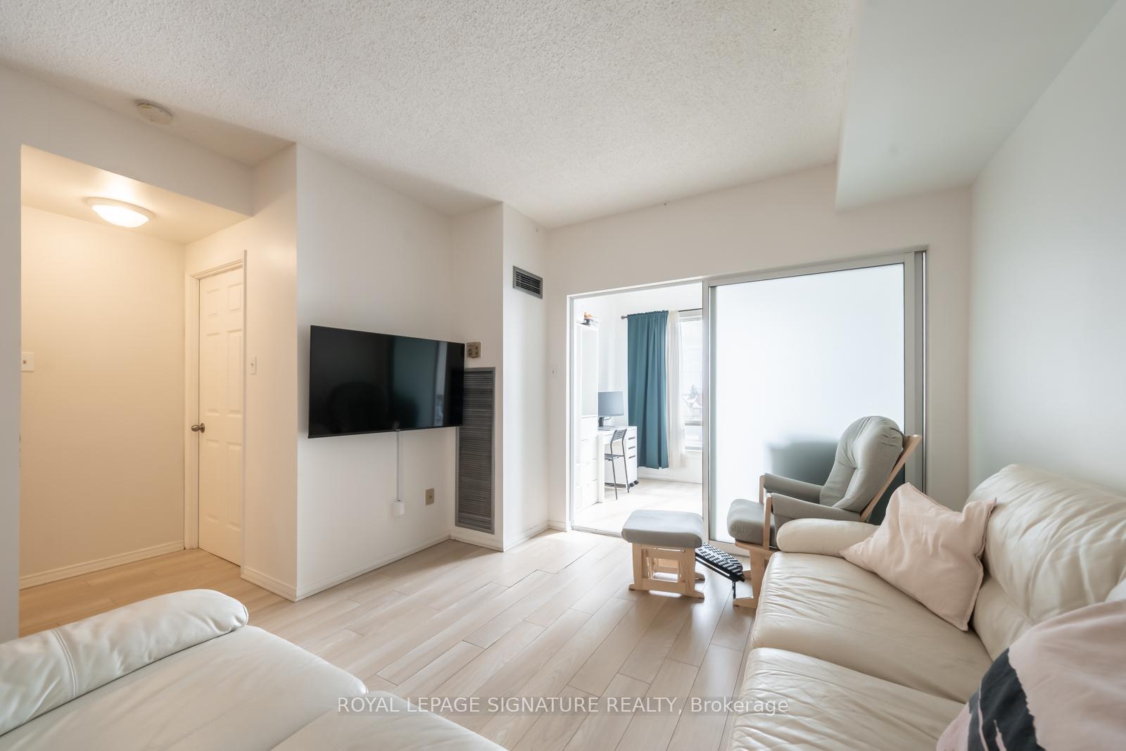 316 - 5800 Sheppard Avenue E, Toronto E11, ON, exterior