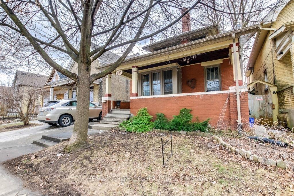781 Dufferin Avenue, London East, ON, exterior