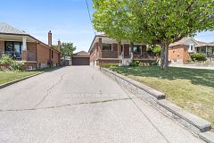 30 Forthbridge Crescent, Toronto W05, ON, exterior
