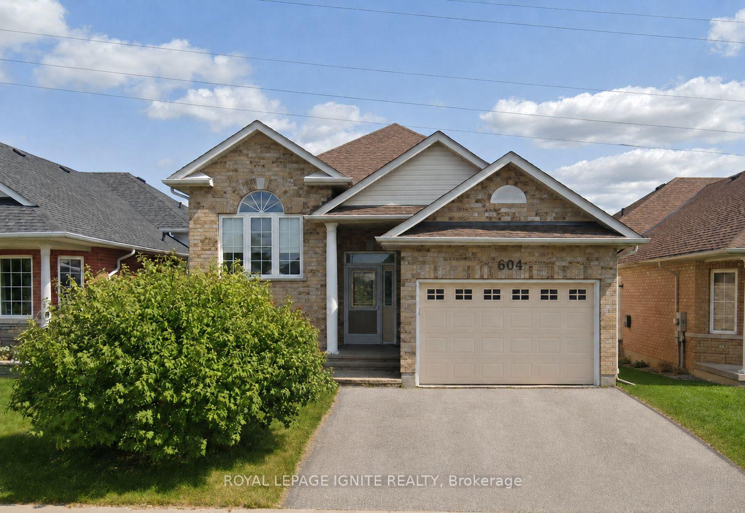 604 Woodmount Crescent, Oshawa, ON, exterior