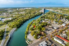 105 Weir Road, Port Colborne, ON, exterior