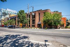103 - 326 Davenport Road, Toronto C02, ON, exterior