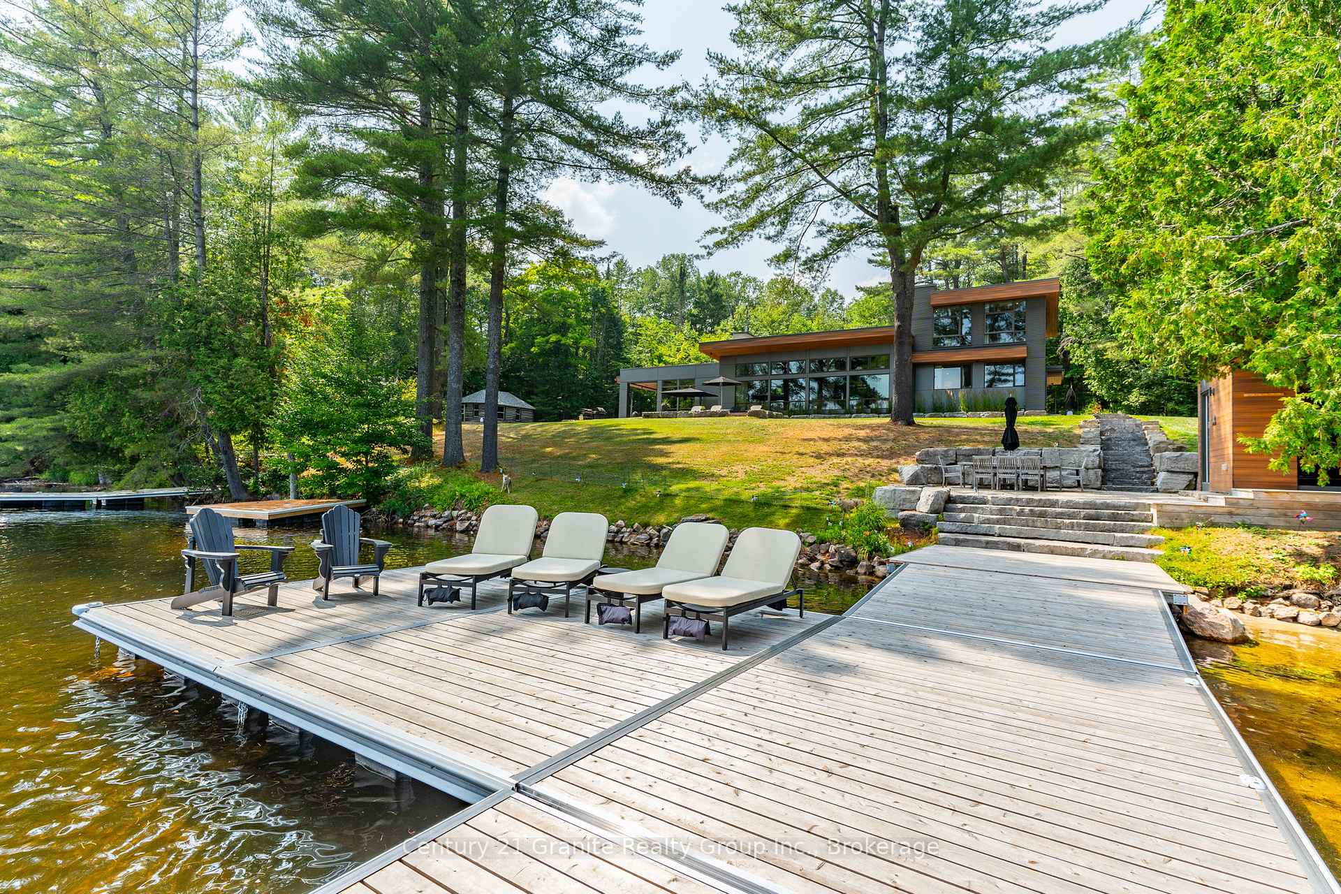 1085 Grace Road, Minden Hills, ON, exterior