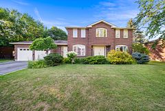 148 Burton Grove, King, ON, exterior