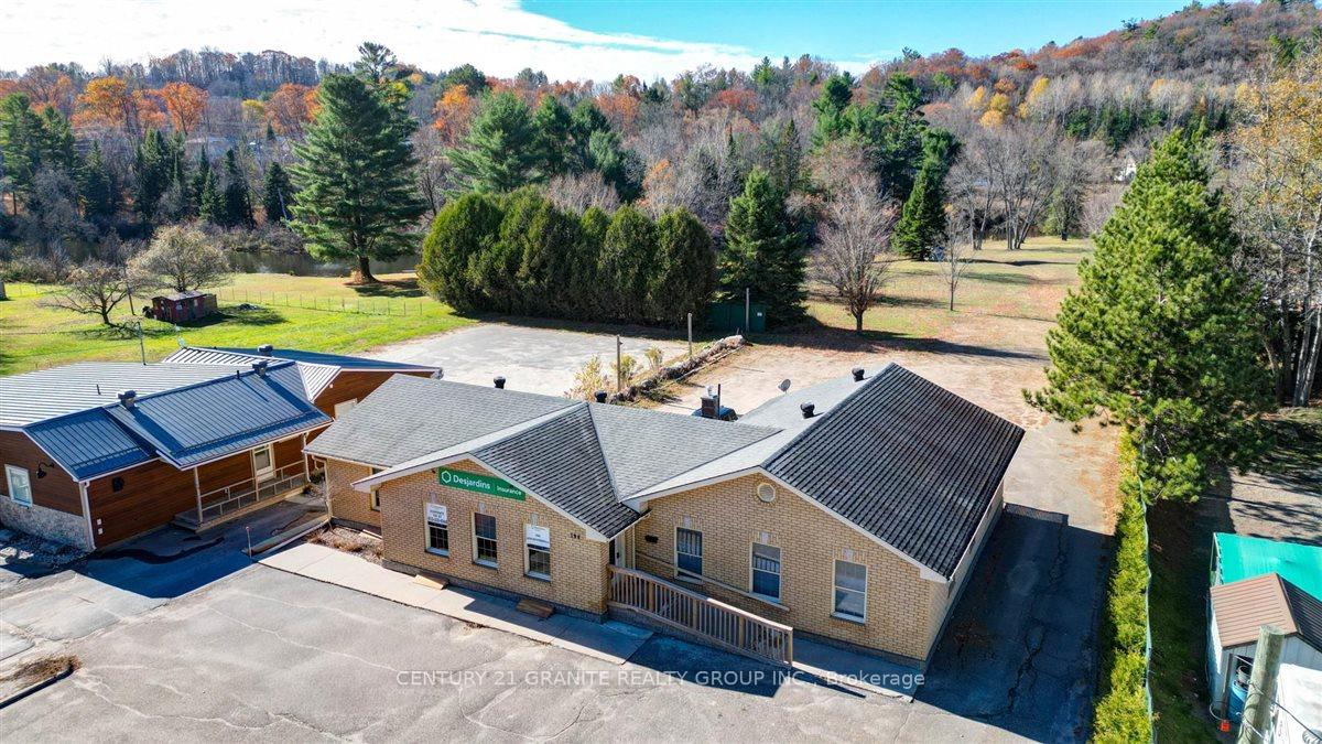 194 Hastings Street N, Bancroft, ON, exterior