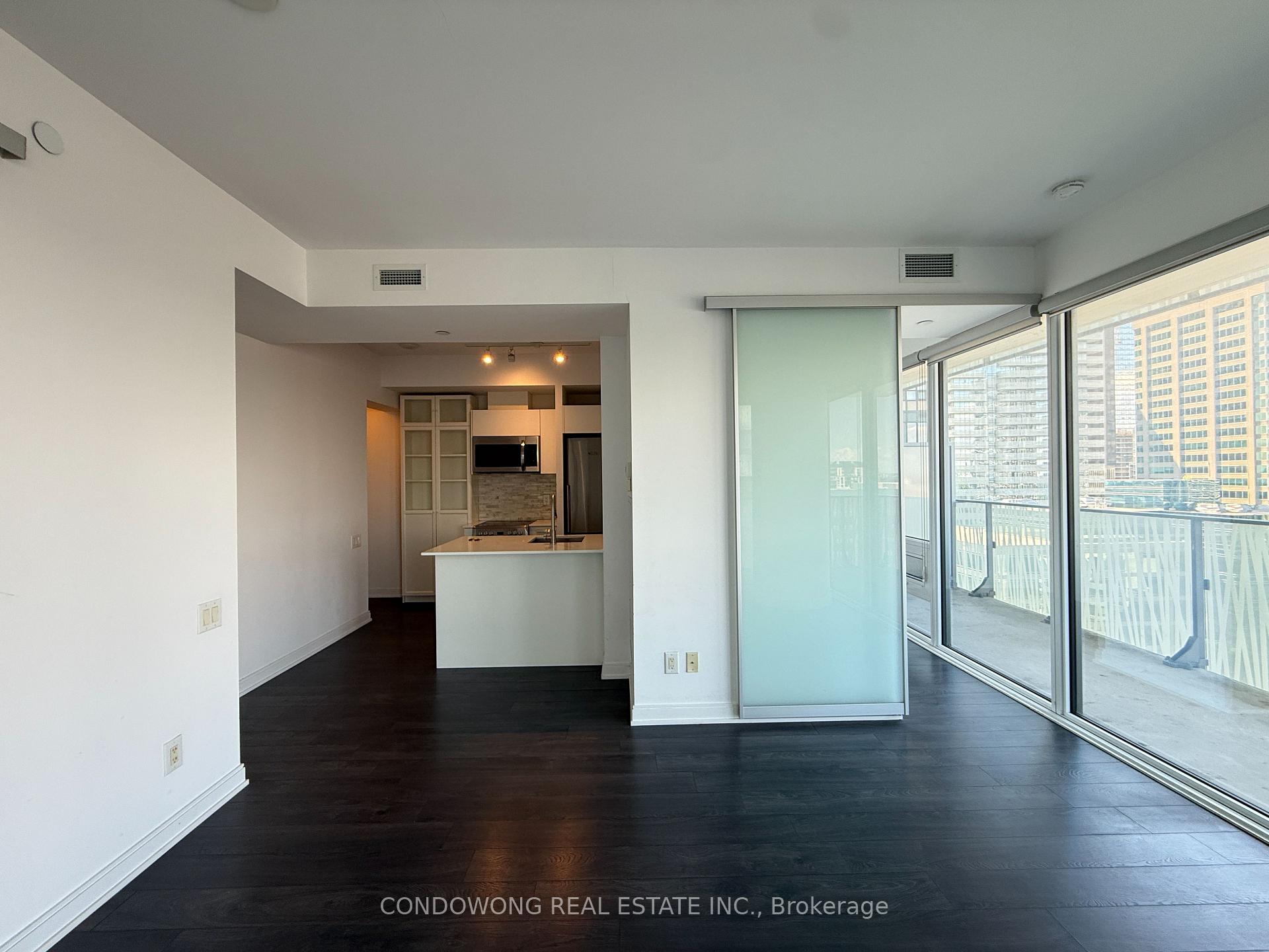 42 Charles Street E, Toronto C08, ON, exterior