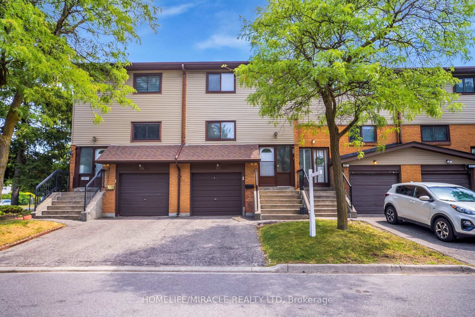 25 Carleton Place, Brampton, ON, exterior