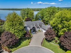 2584 WOODS Street, Clarence-Rockland, ON, exterior