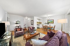204 - 581 Avenue Road, Toronto C02, ON, exterior