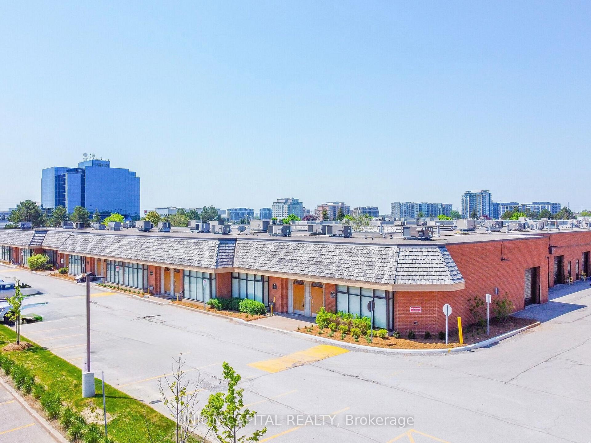34 - 20 Wertheim Court, Richmond Hill, ON, exterior
