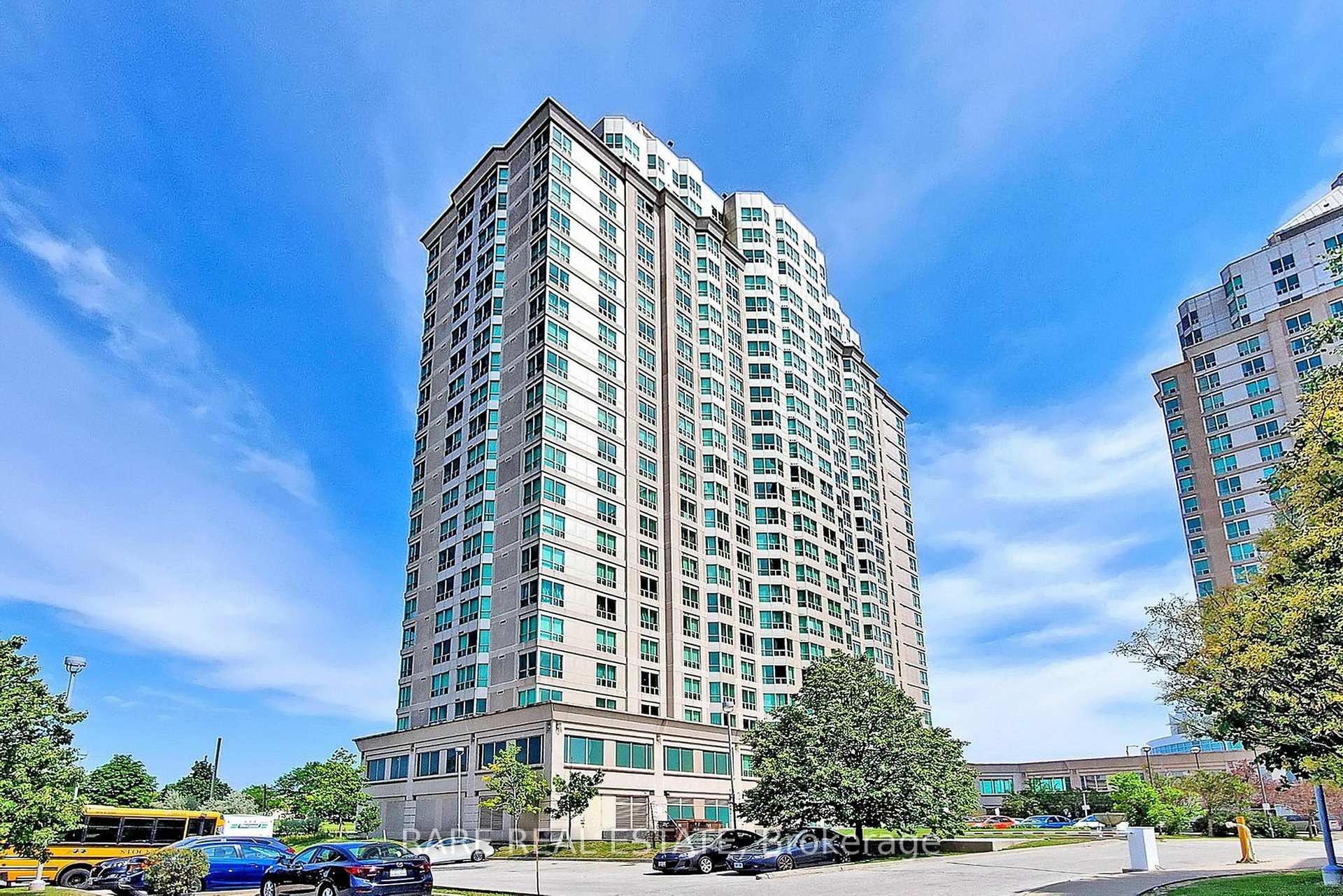 1016 - 11 Lee Centre Drive, Toronto E09, ON, exterior
