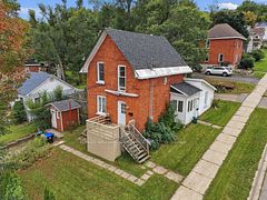 154 Fifth Street, Midland, ON, exterior