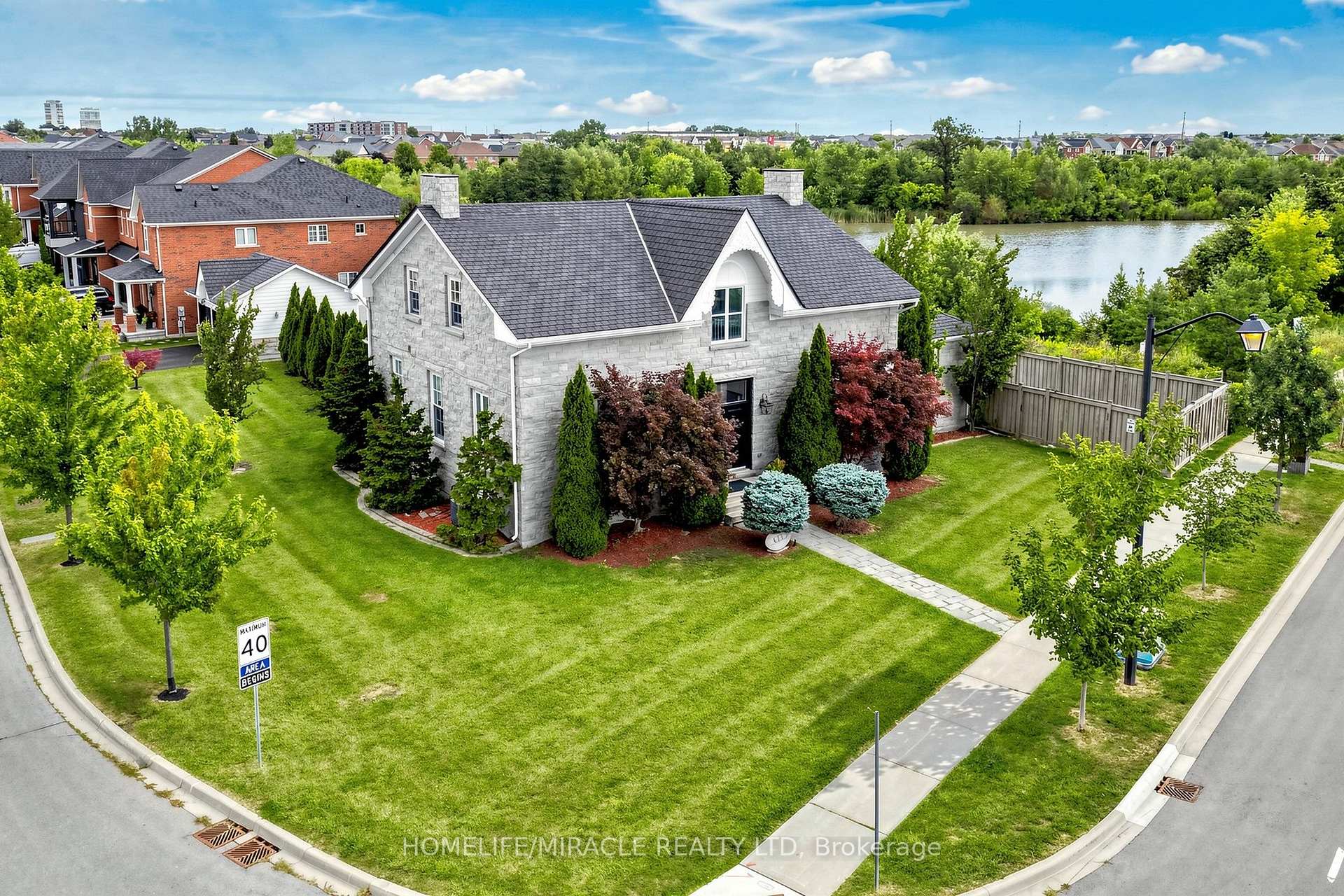 477 Savoline Boulevard, Milton, ON, exterior