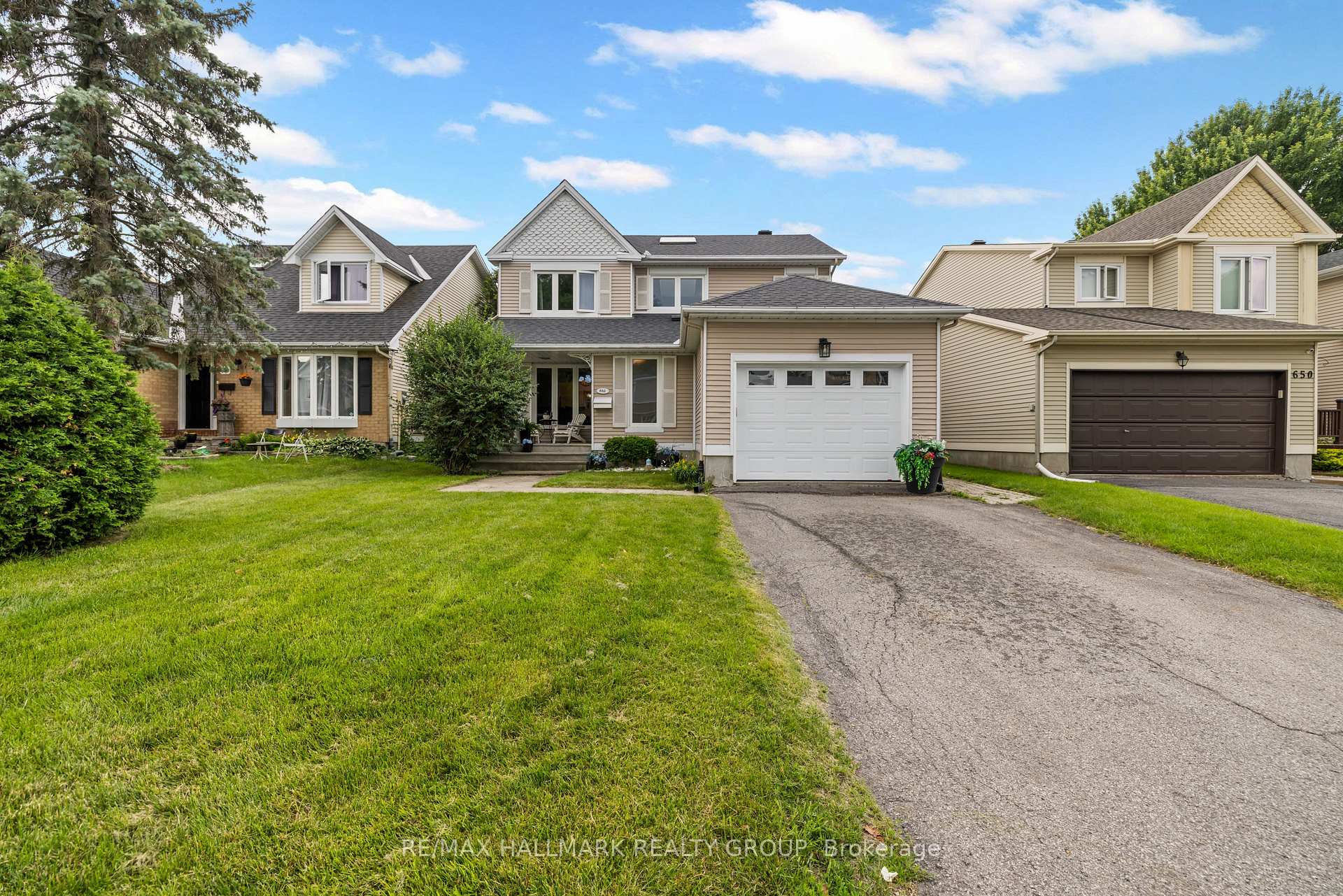 652 Thicket Way, Orleans - Cumberland and Area, ON, exterior