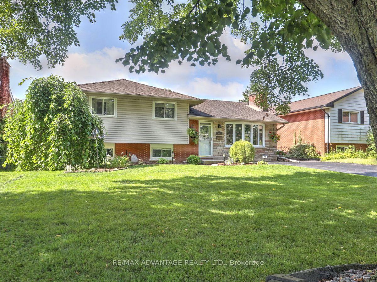 45 Agincourt Gardens, London South, ON, exterior