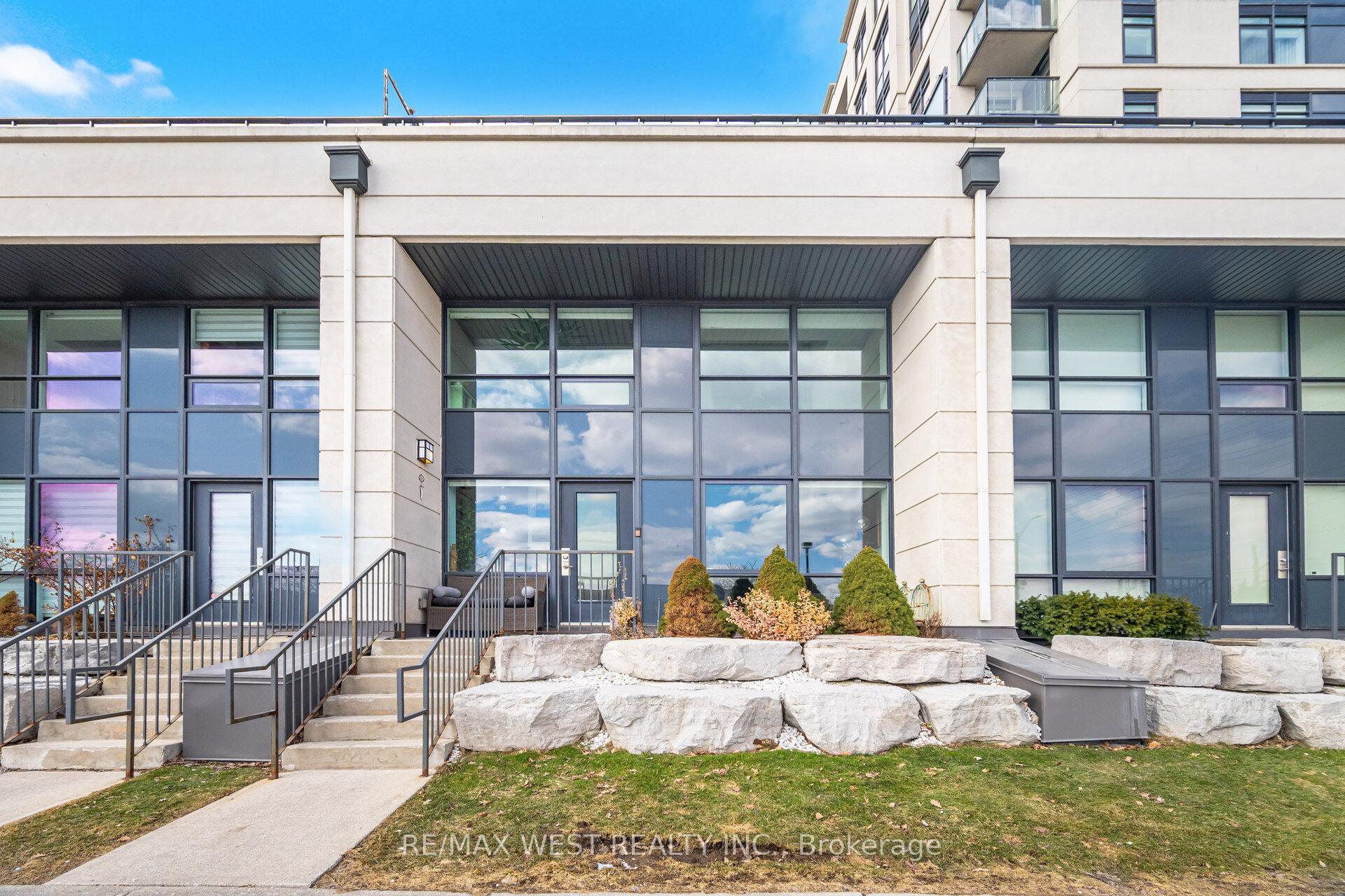 110 - 12 Woodstream Boulevard, Vaughan, ON, exterior