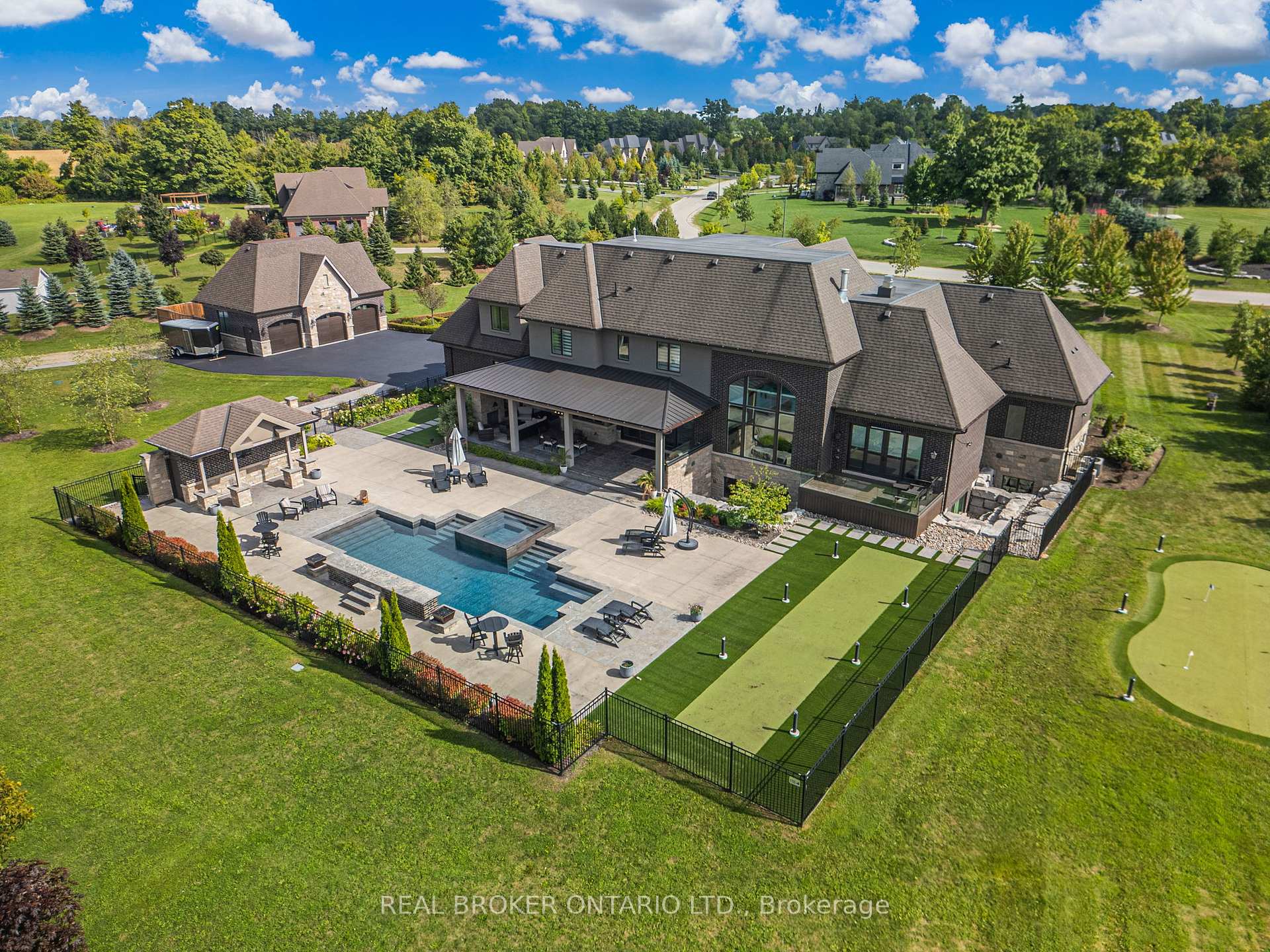 26 Autumn Circle, Halton Hills, ON, exterior
