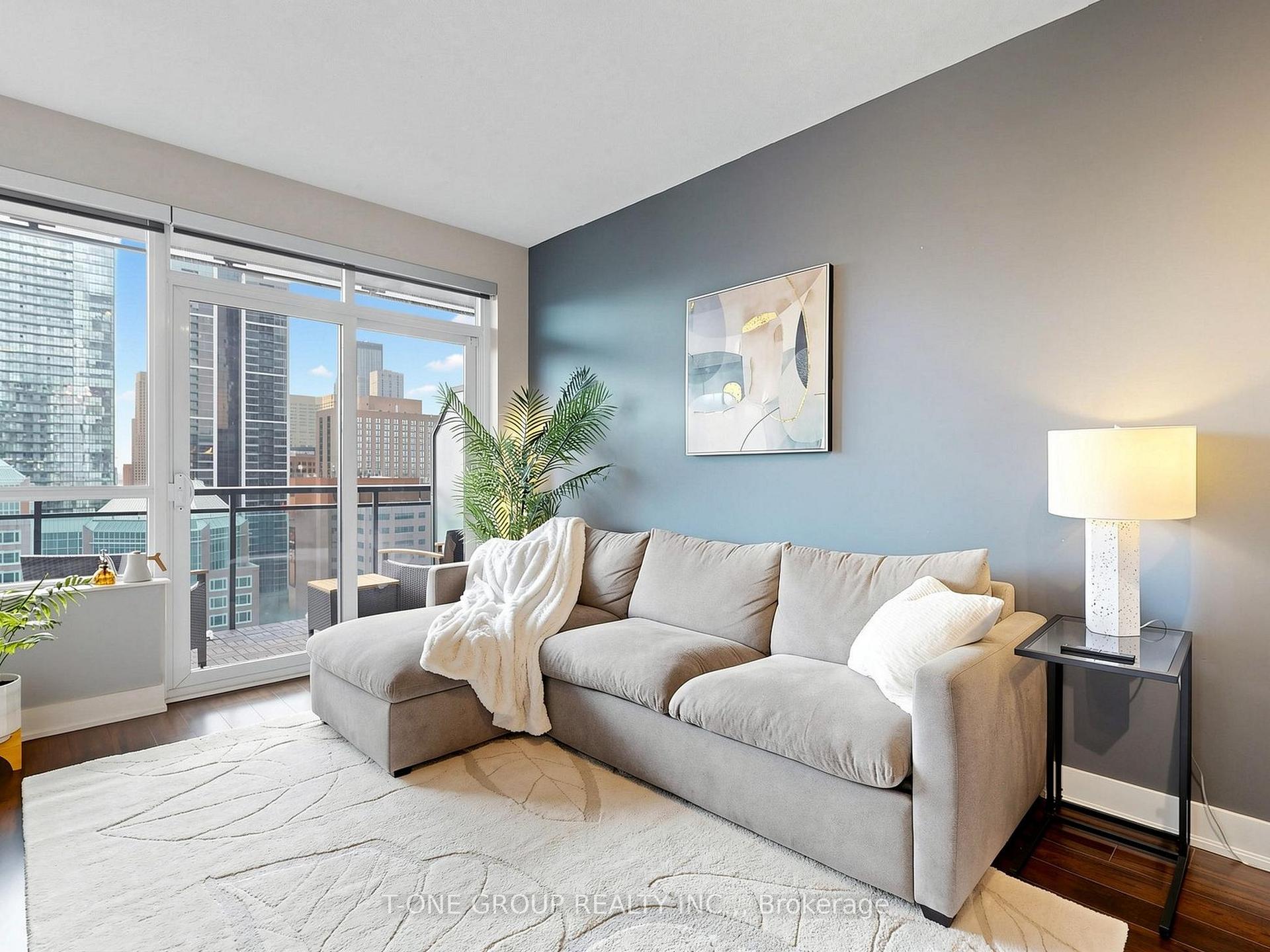 1707 - 28 Linden Street, Toronto C08, ON, exterior